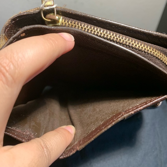 Louis vuitton compact wallet damier ebene - Picture 10 of 13